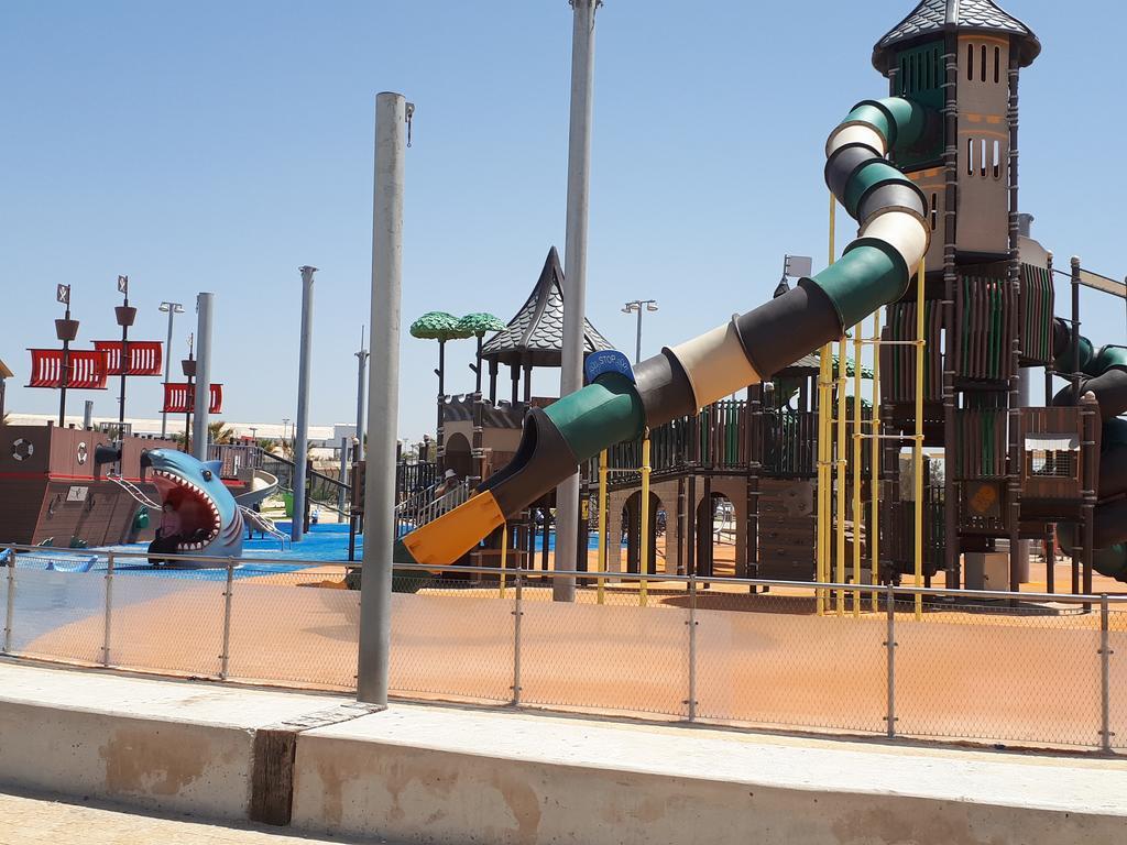 Shave Tsion Apartment In The Center Ashdod Exteriör bild