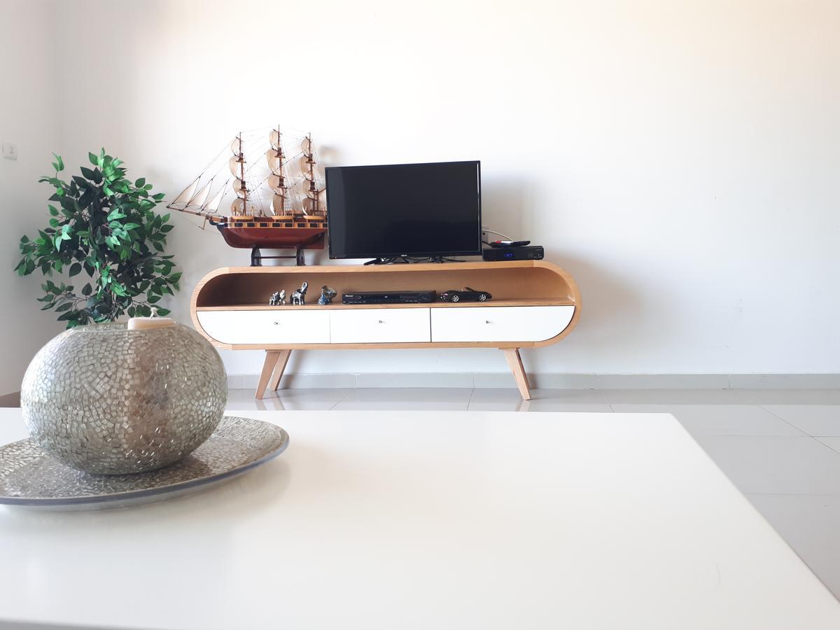Shave Tsion Apartment In The Center Ashdod Exteriör bild